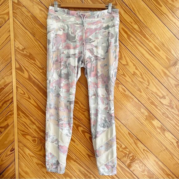 Free People Movement Daylight Graphic Legging - Picture 3 of 9